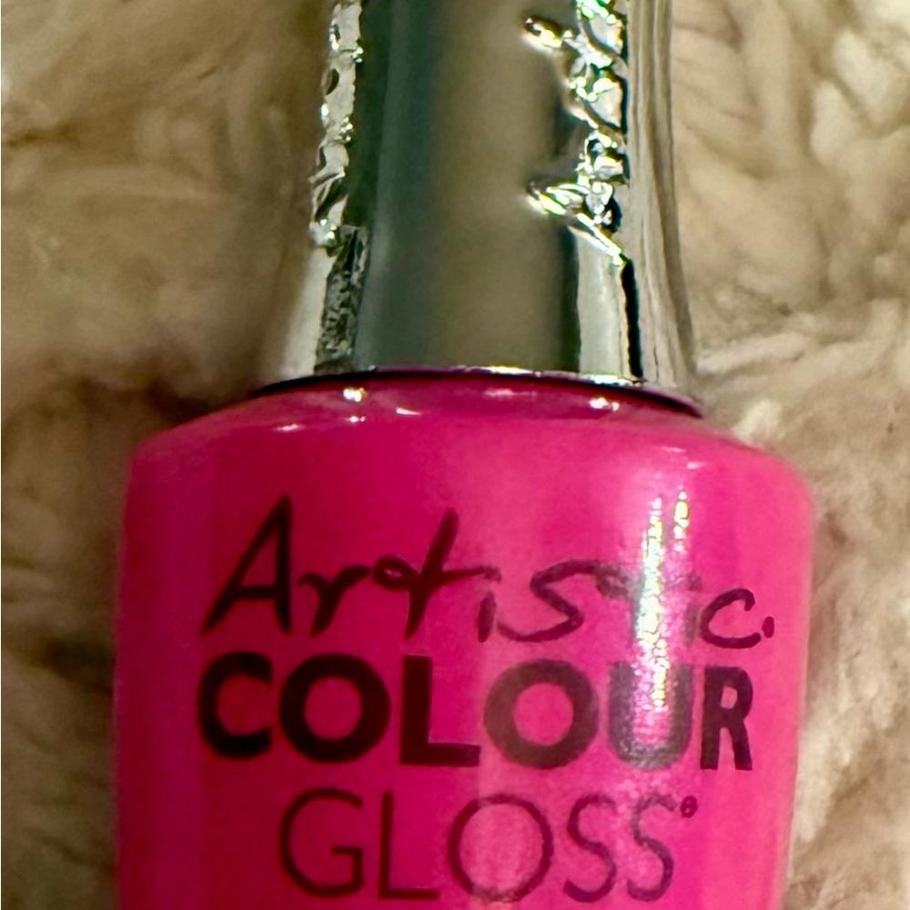 Artistic Colour Gloss Soak off Gel Nail Colour.  Polka Dottie Hottie